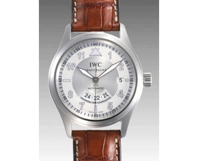 IWC フリーガーＵＴＣ スピットファイヤー IW325110