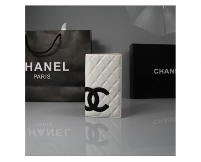 CHANEL シャネル ホワイト/ブラック　ラムスキン カンボンライン 長財布 AN1048
