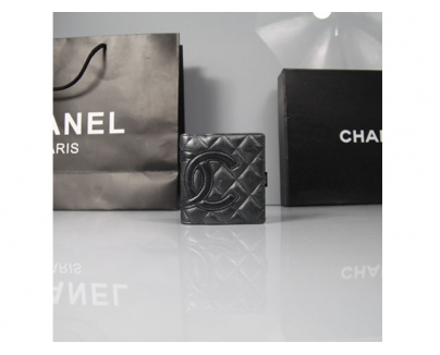 CHANEL シャネル ブラック ラムスキン マトラッセ 短財布 AN1055