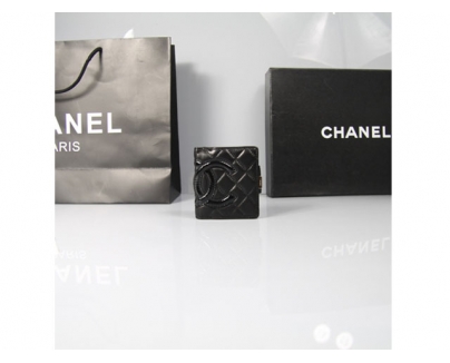 CHANEL シャネル ブラック　ラムスキン カンボンライン 短財布 AN1058