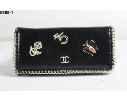 シャネルスーパーコピー CHANELスタッズ付き財布 ブラック 9869-2