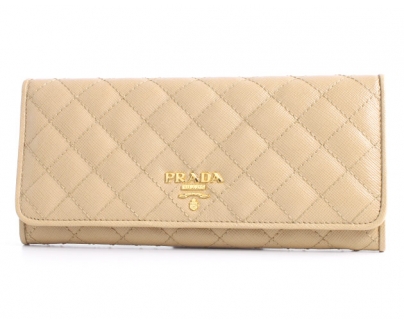 プラダ SAFFIANO QUILTING 長財布 ベージュ＆ゴールド 1M1132