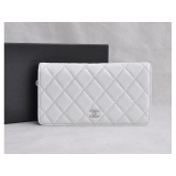 シャネル CHANEL カーフスキンマトラッセ二つ折り長財布 A31509 ホワ...