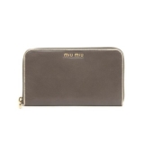 ミュウミュウスーパーコピー MIU MIU 長財布 5M0506