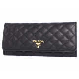 プラダ SAFFIANO QUILTI 長財布 ブラック＆ゴールド 1M1132