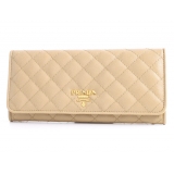 プラダ SAFFIANO QUILTING 長財布 ベージュ＆ゴールド 1M11...
