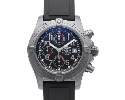 韓国 ブライトリング スーパーコピー n級品 アベンジャー スカイランド ブラックスティール M133805A/BC21
