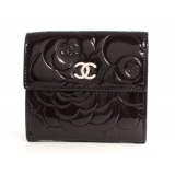 シャネル スーパーコピー CHANEL カメリア エナメル 二つ折財布 ブラック...
