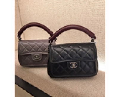 《最新作で人気 選べるお色☆》 2015最新シャネルスーパーコピー Chanelバイカラー2ウェイバック A94789 Y10759 C4859