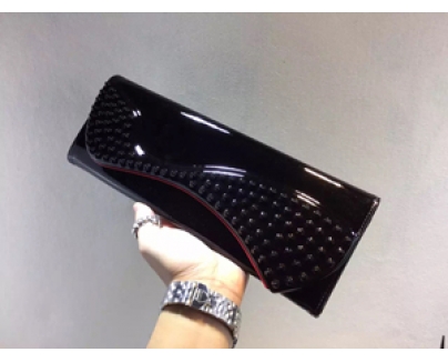 16新作 VIPセール★ルブタンコピー★PIGALLE CLUTCH☆パテントクラッチバッグ BLACK 1111097PK1A