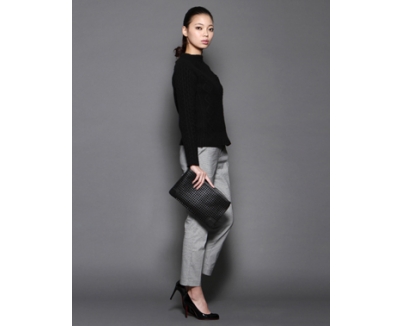 クリスチャン ルブタン 財布 コピー　ショルダー付 クラッチバッグLOUBIPOSH CLUTCH CALF PARIS/SPIKES 3120508 CM53