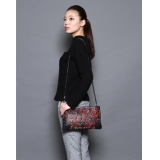クリスチャン ルブタン 財布 コピー　ショルダー付 クラッチバッグLOUBIPOSH CLUTCH CALF PARIS/SPIKES MIX 3135005 M105