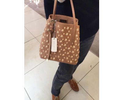 《VIPセールで少数♪》Jimmy Choo ジミーチュウ スーパーコピー スタースタッズトート