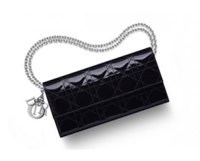 入手困難商品!!【Christian Dior】クリスチャンディオール"カナージュ"ステッチが特徴的なエレガントな財布S0020PVRB M900