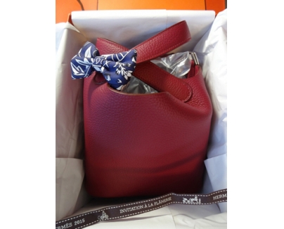 HERMES 可愛いピコタンPM★人気カラーで稀少なルビー