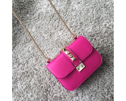 Valentino ヴァレンティノスーパーコピー最新色キュート大人気！！即完売ロックショルダー IW2B0161VIT