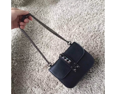 15AW V210 Valentino ヴァレンティノスーパーコピー "Glam lock noir" small shoulder bag IW3B0398VIT