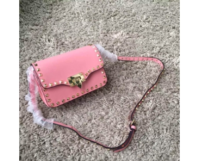 Valentino ヴァレンティノスーパーコピー カーフスキン フラップ付きミニバッグ　IW0B0671BOL W34