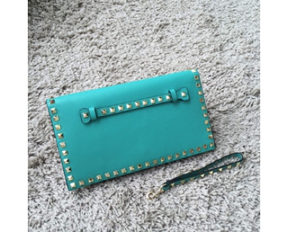 2016AW Valentino ヴァレンティノスーパーコピー Rockstud leather clutch IW10B0399NWB