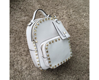 2016AW Valentino ヴァレンティノスーパーコピー★ 人気のロックスタッズバックパック ミニ White