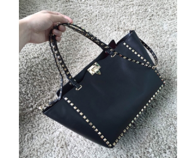15AW V230 Valentino ヴァレンティノスーパーコピー "Rockstud" tube small trapeze tote IW9B1399NWB