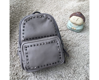 2016AW Valentino ヴァレンティノスーパーコピー バックパック　大 Gray！