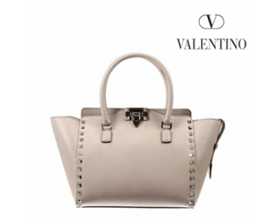 2016AW Valentino ヴァレンティノスーパーコピー スタッズ スモールサイズバッグ ベージュ