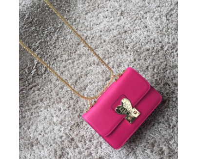 2016AW セレブ愛用者多数☆Valentino ヴァレンティノスーパーコピー☆ Rose Red  L'Amour Leather Shoulder Bag
