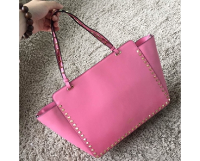 2016AW ★紗栄子さん愛用サイズ★Valentino ヴァレンティノスーパーコピー トラペーゼ MINI