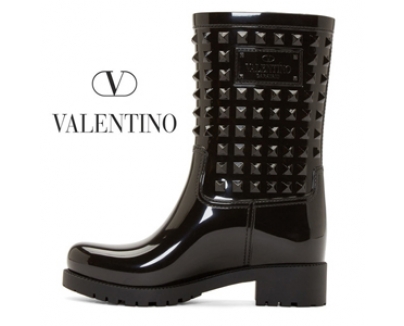 2016-17年新作 Valentino ヴァレンティノスーパーコピー　大変！絶対買い！スタッズレインブーツ！！