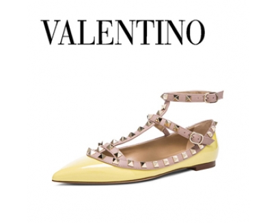 2016最新作 Valentino ヴァレンティノスーパーコピー ロックスタッズ レザーフラット イエロー Rockstuds Leather Flats Water Yellow IW0S0376 VOD