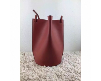 新着秋冬CELINE セリーヌ コピー☆ピンチドバッグ  ☆ナチュラルカーフ 176743A49.28BK