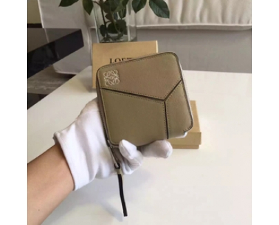 2016新作 LOEWE ロエベスーパーコピー ラウンド折り財布 122 89 M88 2630 PUZZLE 色STONE