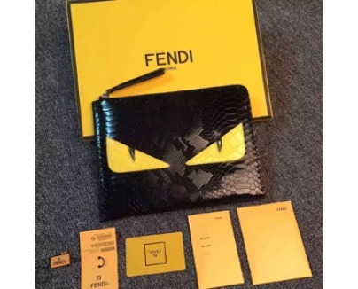 フェンディスーパーコピー FENDI *プレゼントにも*PORTACHIAVI CRAYONS*クラッチ