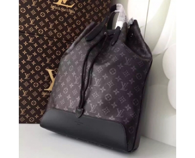 2016新作 ルイヴィトンスーパーコピー 雑誌掲載Louis Vuitton☆黒モノグラム/バックパック M40527