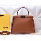 2016-17AW 新作！FENDI フェンディ スーパーコピー ピーカブー　ラ...