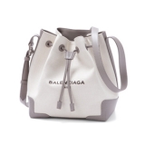 2016新色 BALENCIAGA バレンシアガスーパーコピー バケットバッグ ...