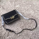 ★定番新入荷★Valentino ヴァレンティノスーパーコピーロックスタッズショ...