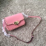 Valentino ヴァレンティノスーパーコピー カーフスキン フラップ付きミニ...