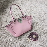 2016SS ★定番新色★Valentino ヴァレンティノスーパーコピーロック...