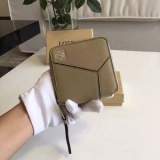 2016新作 LOEWE ロエベスーパーコピー ラウンド折り財布 122 89 ...