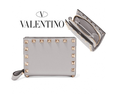 AW16-17 VALENTINO（ヴァレンティノスーパーコピー） スタッズウォレット