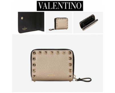 2017新作 ★VALENTINO★ヴァレンティノスーパーコピー ロックスタッズアルチェ型コインパース KW2P0358VUE S69