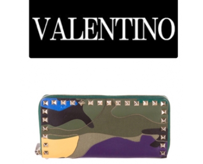 2017新作 ヴァレンティノスーパーコピー 【VALENTINO】VALENTINO ROCKSTUD CAMOFLAUGE WALLET 財布