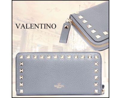 2017新作 VALENTINO(ヴァレンティノスーパーコピー)☆ROCKSTUD ジップアラウンド 長財布