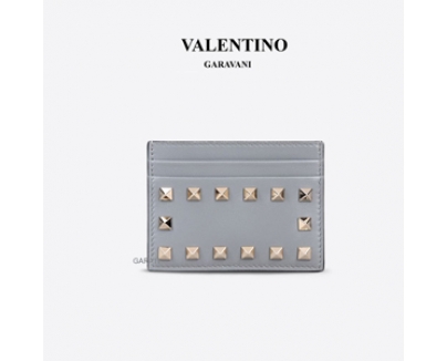 ●VALENTINO●2017秋冬新作 ヴァレンティノスーパーコピー ロックスタッズ カードホルダー LW2P0486BOL S71