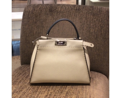 フェンディスーパーコピー FENDI ★人気　SELLERIA PEEKABOO 8BN2903PEF0K14
