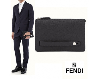 2016秋冬新作 FENDI フェンディクラッチスーパーコピー クラッチ Silberプレートと手縫いステッチが素敵 7VA350NDUF0QA1
