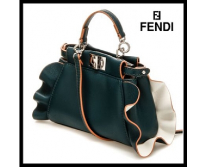 大人気！関税送料無料★FENDIフェンディスーパーコピー★フリルピー カブー