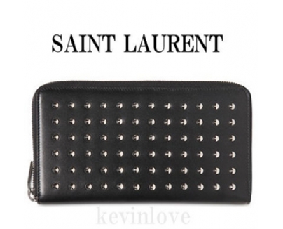 希少！SAINT LAURENTサンローラン スーパーコピー☆スタッズ付き クールなジップウォレット黒